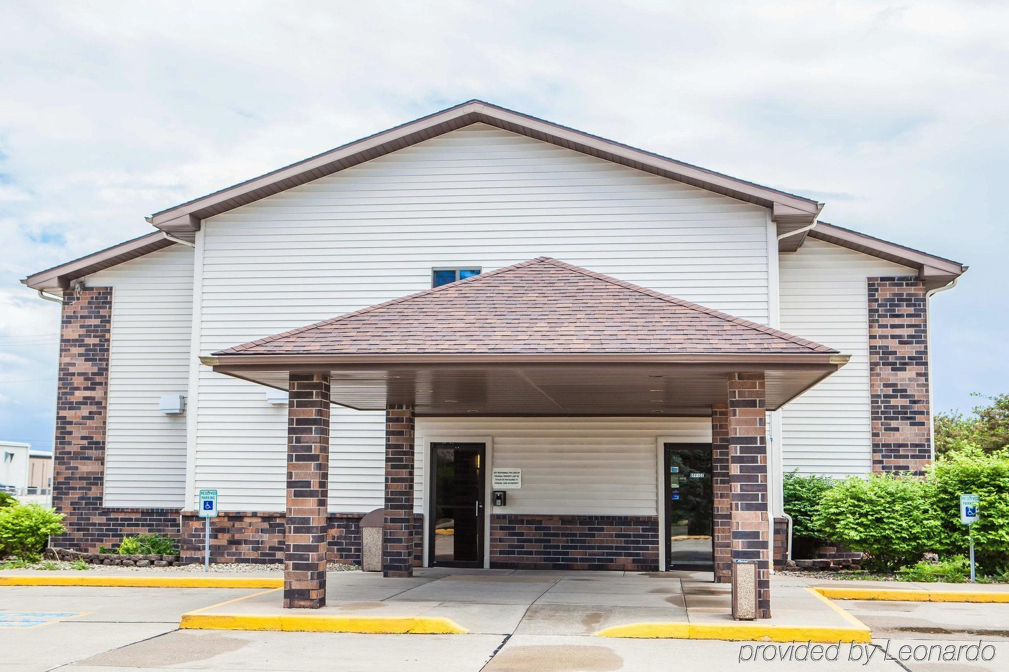 Quality Inn Galesburg Near Us Highway 34 And I-74 Exterior photo